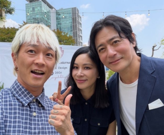 장동건·고소영, ‘1년 학비 2500만원’ 국제학교 졸업식 참석 근황