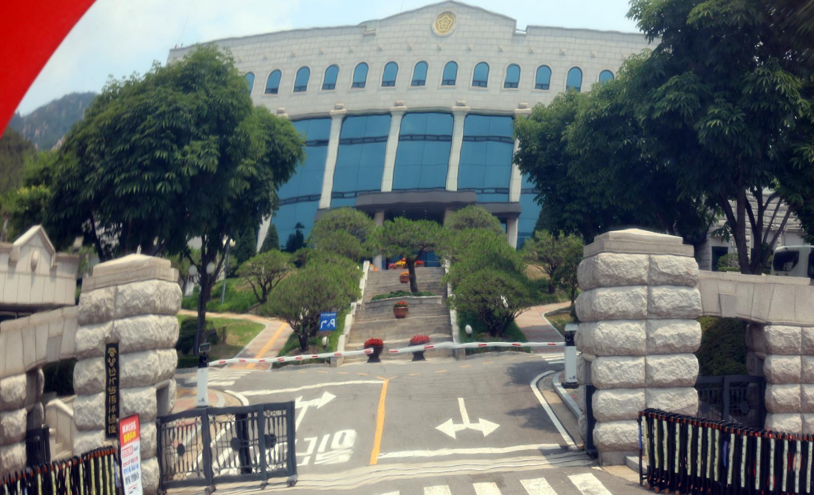 초유의 투표용지 부족 사태에도…선관위 비상임위원 7명 출근 안 해