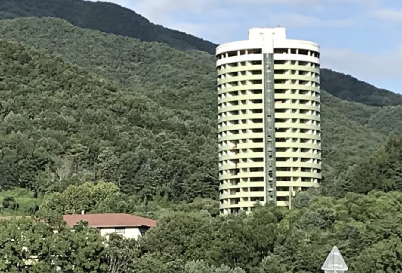 충주 폐업 리조트서 공포체험하던 대학생들, 시신 발견