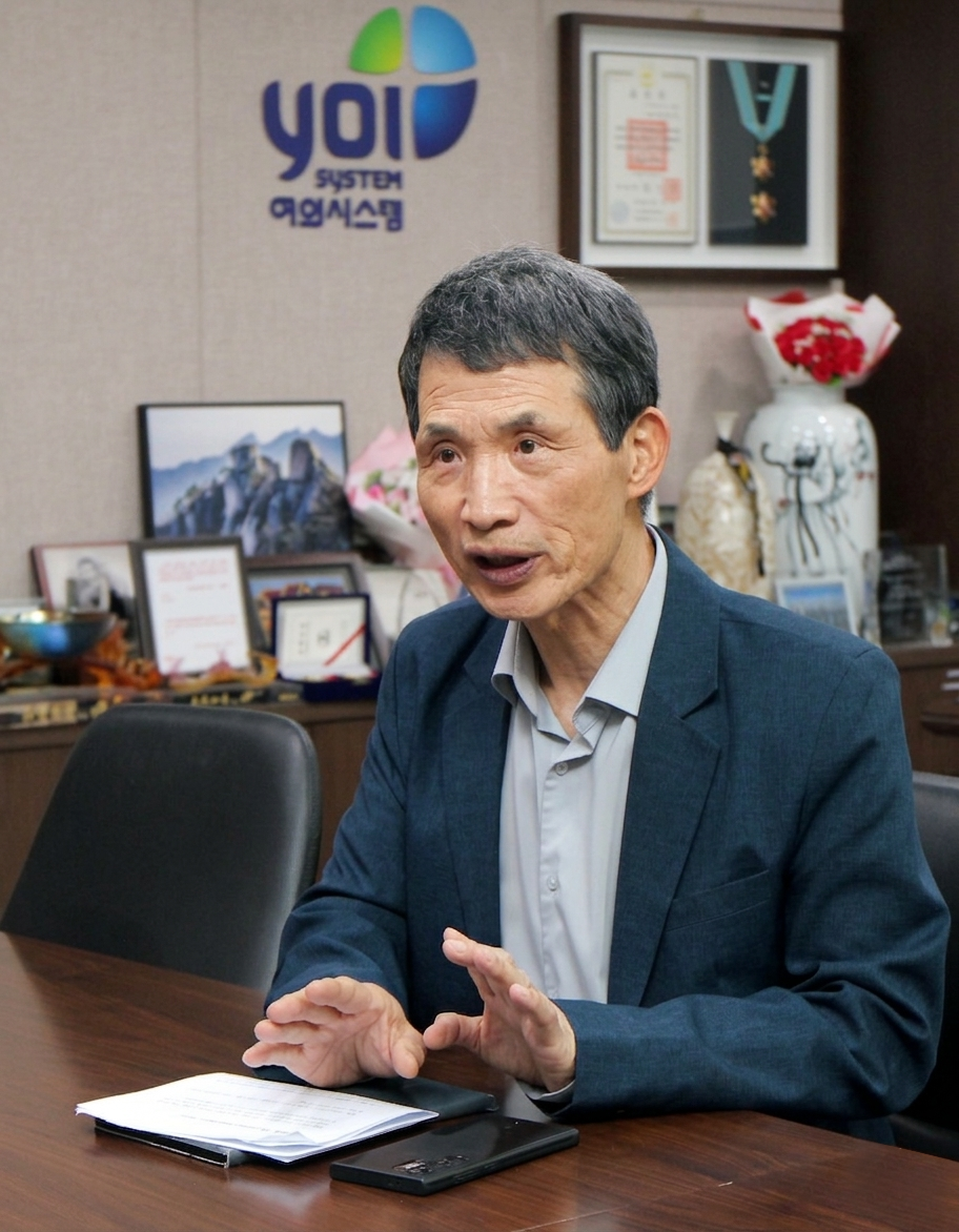 성명기 대표가 경기도 성남시 여의시스템 본사에서 기자와 인터뷰하고 있다. 박태근 기자 ptk@donga.com