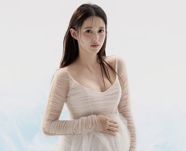 남보라, 양수 부족에 응급 제왕절개…“콩알이 잘 키울게요”