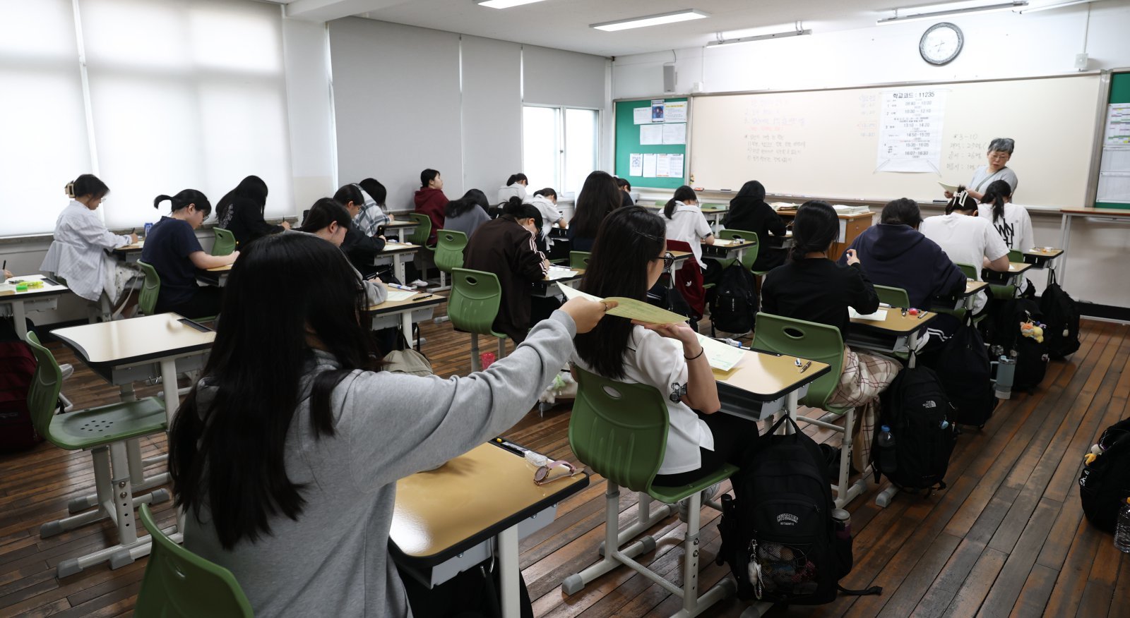 반수 도전한다면 작년 수능부터 풀어보자…유형별 전략은