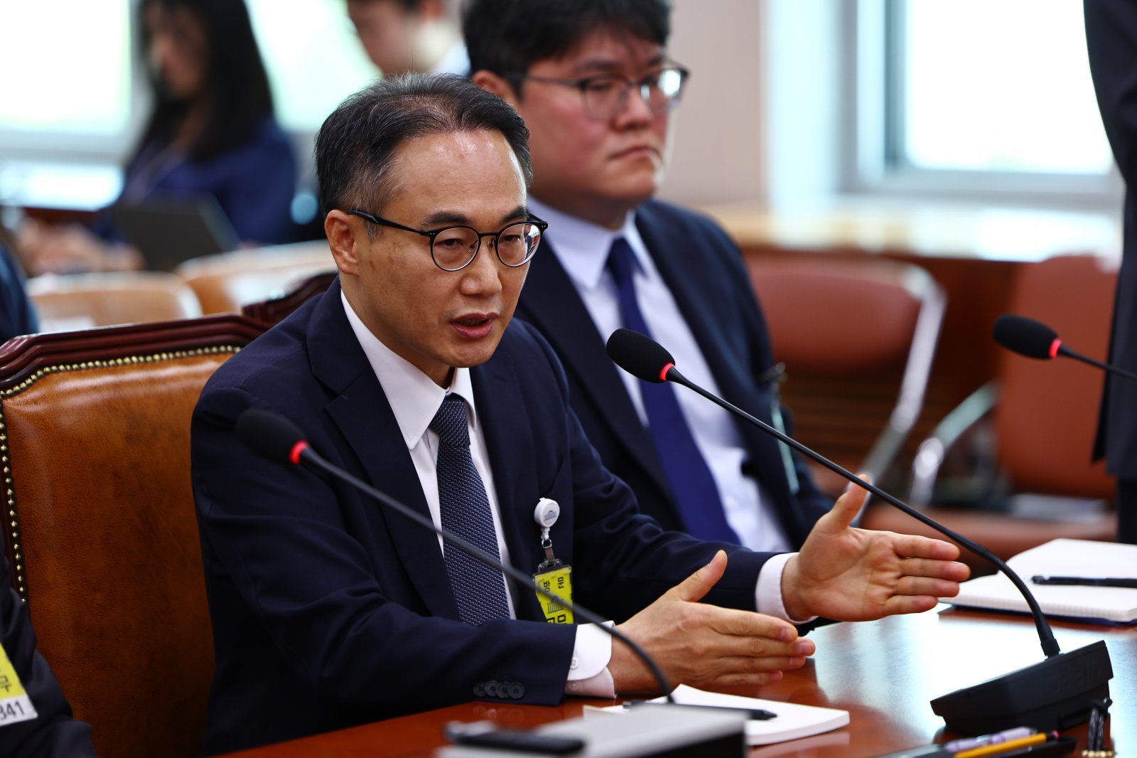 이원석 전 검찰총장이 16일 오전 서울 여의도 국회 윤석열 정권 정치검찰 조작기소 의혹 사건 진상규명 국정조사특별위원회에서 열린 ‘대장동·김용 전 민주연구원 부원장·위례신도시 조작기소 의혹 사건’ 청문회에 출석해 의원 질의에 답변하고 있다. 2025.04.16. [서울=뉴시스]