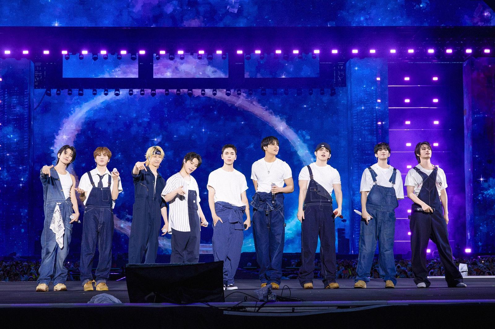 세븐틴 “한 챕터 잘 마무리…11년 캐럿 사랑 덕분”