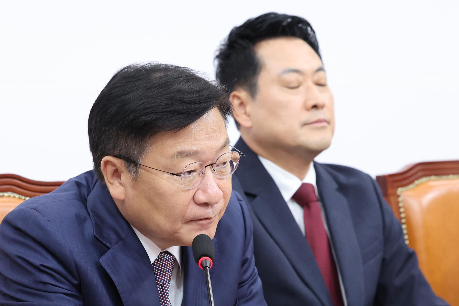 정점식 국민의힘 원내대표가 18일 서울 여의도 국회에서 열린 최고위원회의에서 발언하고 있다. 2026.6.18/뉴스1