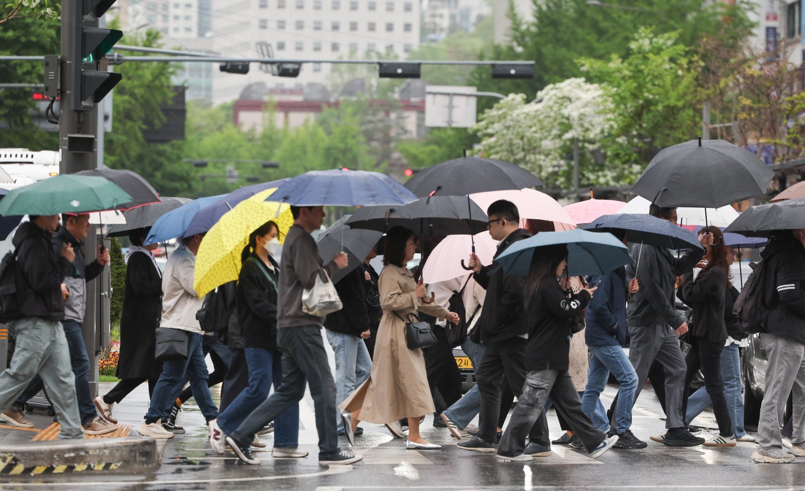 [날씨]서울 낮 최고 30도 ‘맑음’…제주, 밤까지 비