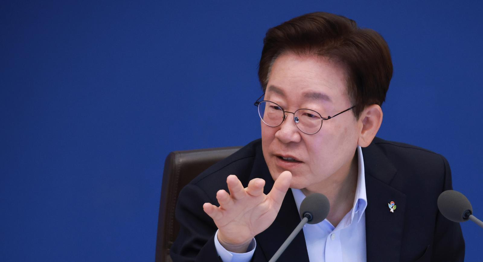 李 “선관위 부정부패·채용비리 등 황당무계한 일들…다 수사해야”