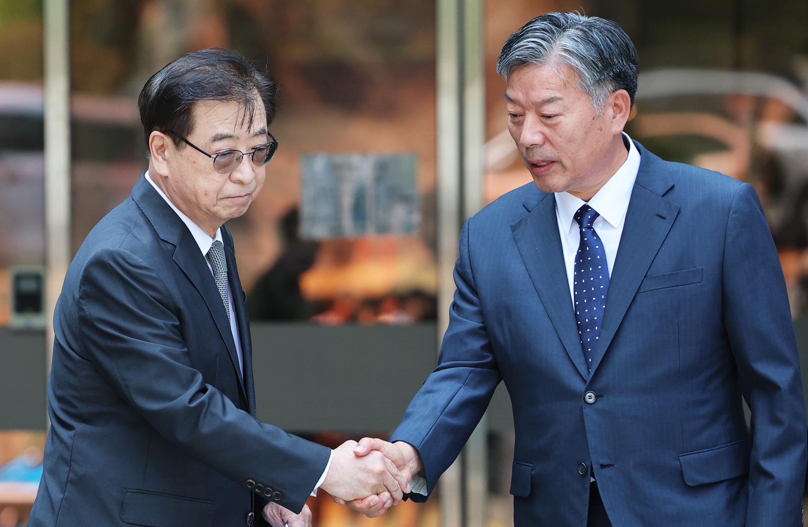 檢 ‘서해 공무원 피격’ 상고 포기…서훈·김홍희 무죄 확정