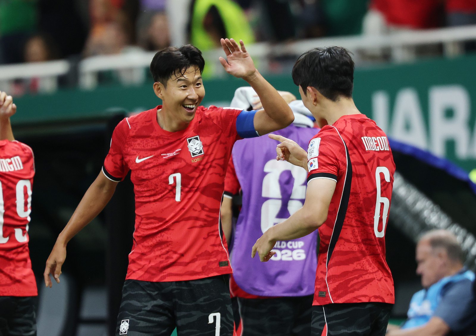 한국 대표팀, 남아공전서 ‘첫 승 기운’ 붉은 유니폼 입는다