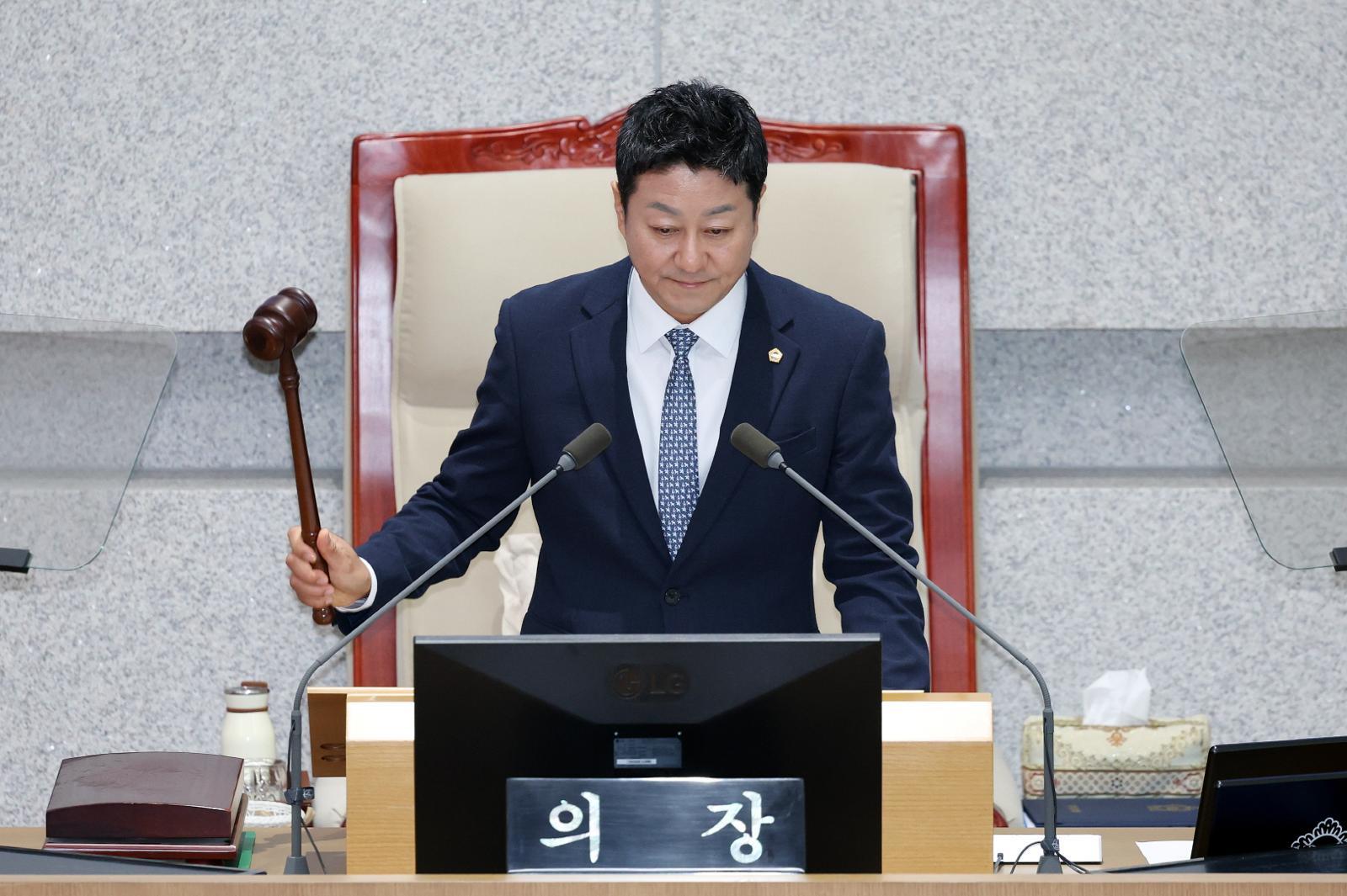 김진경 의장 “상생과 협치의 4년”…11대 경기도의회 마침표