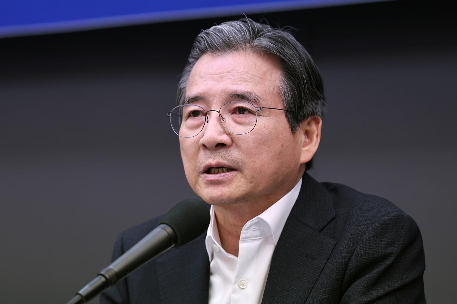 김용범 청와대 정책실장이 24일 서울 중구 한국프레스센터에서 열린 관훈클럽 초청 토론회에서 모두발언을 하고 있다. 2026.6.24 뉴스1