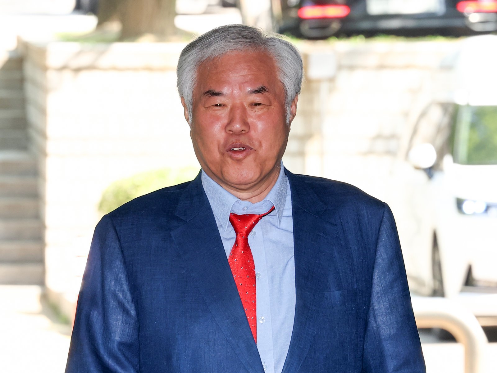 경찰, ‘전광훈 정치자금 의혹’ 사랑제일교회 압색…교회 측 “표적수사”