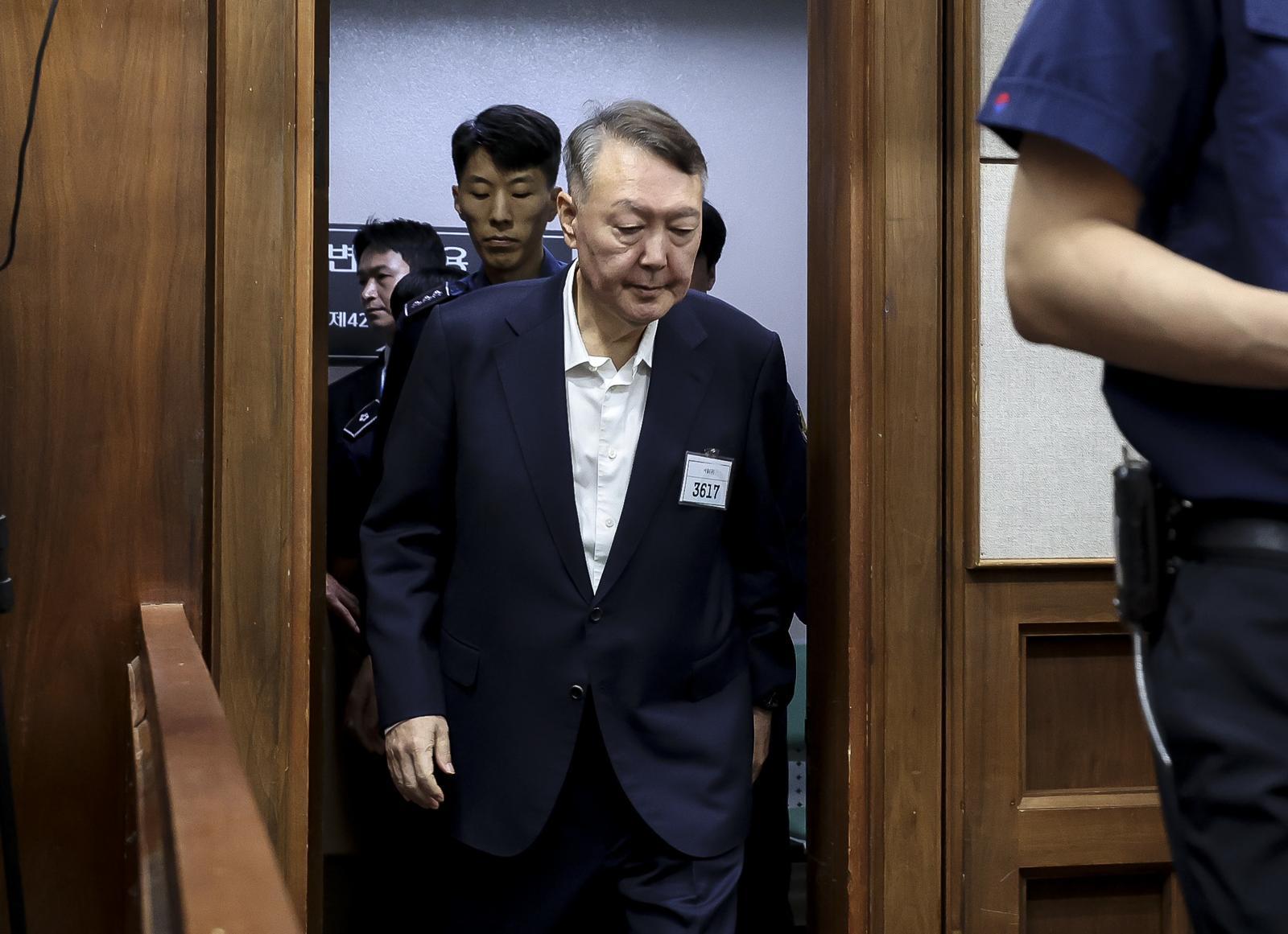 尹 내란혐의 항소심 재개…특검 “노상원 수첩 증명력 인정돼야”