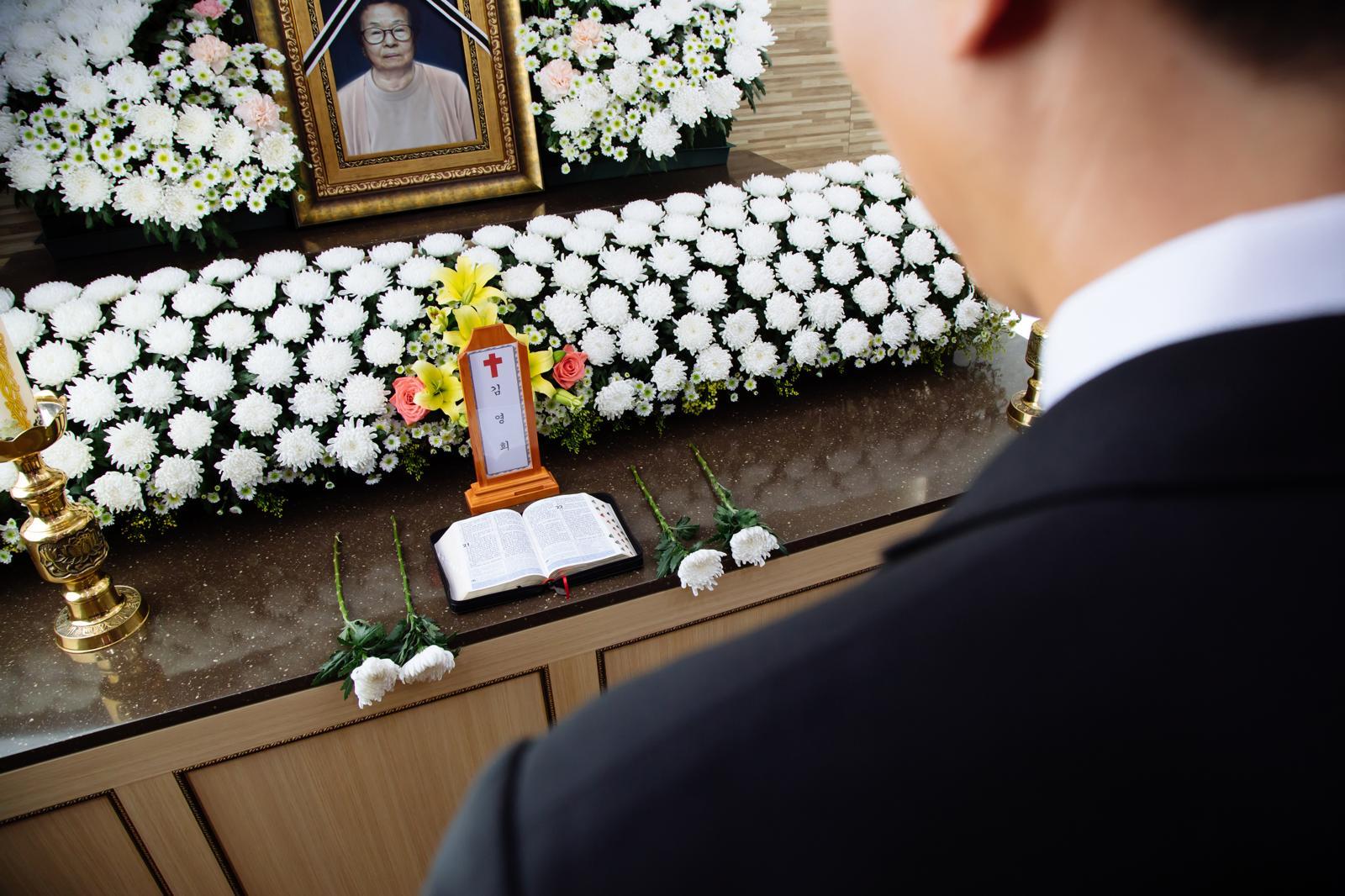 “고인 통장에서 장례비 꺼냈는데”…상속포기 무효될 수 있나 [상속리포트]