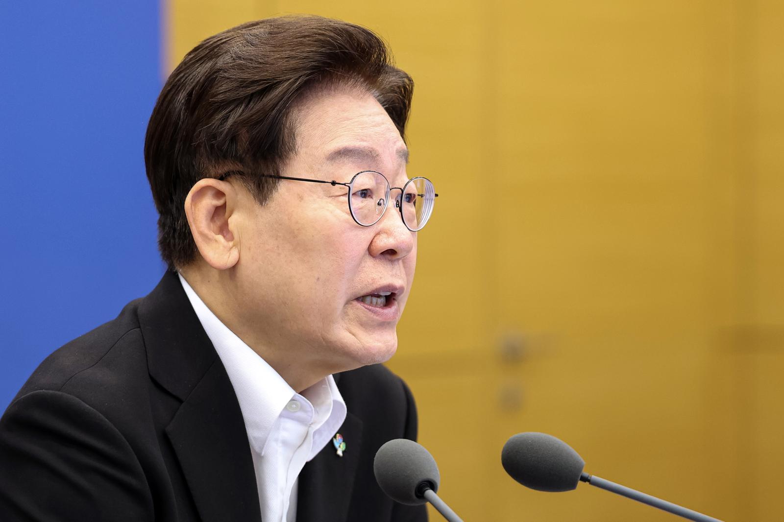 李지지율 51%, 취임후 최저치…與당대표 선호, 김민석 1위