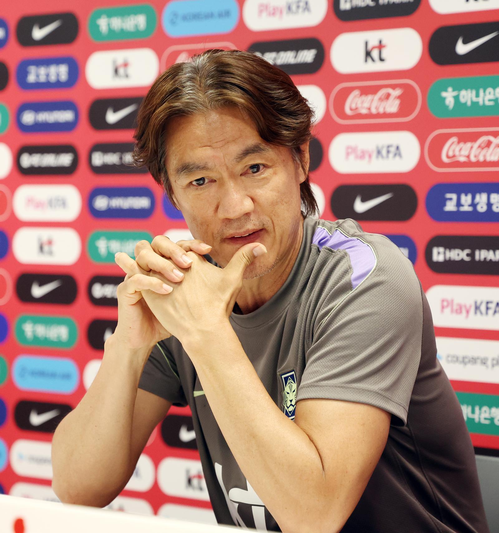 “중요한 건 선수들 멘털”…홍명보 ‘유체이탈 화법’에 부글부글