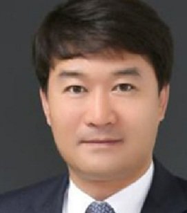 감사위원에 靑 비서관 출신 임명제청 논란