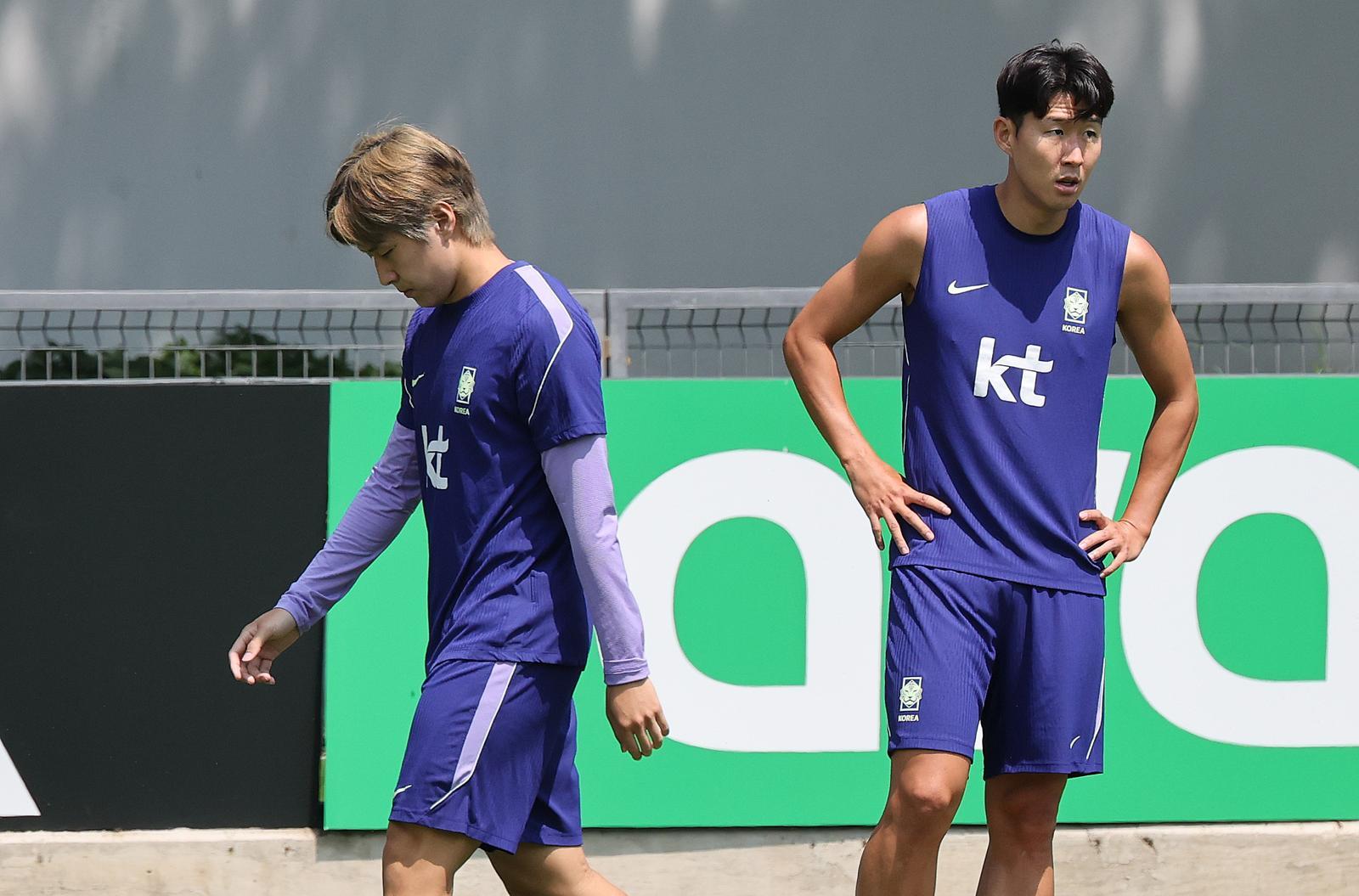 대한민국 축구국가대표팀 손흥민과 이강인이 27일(현지시간) 멕시코 과달라하라 인근 대한민국 축구대표팀의 베이스캠프 훈련장인 치바스 바예 베르데에서 훈련을 하고 있다. 2026.6.28 뉴스1
