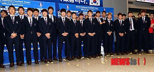 12년 전처럼 엿 맞을까…홍명보호 30일 행사 없이 귀국