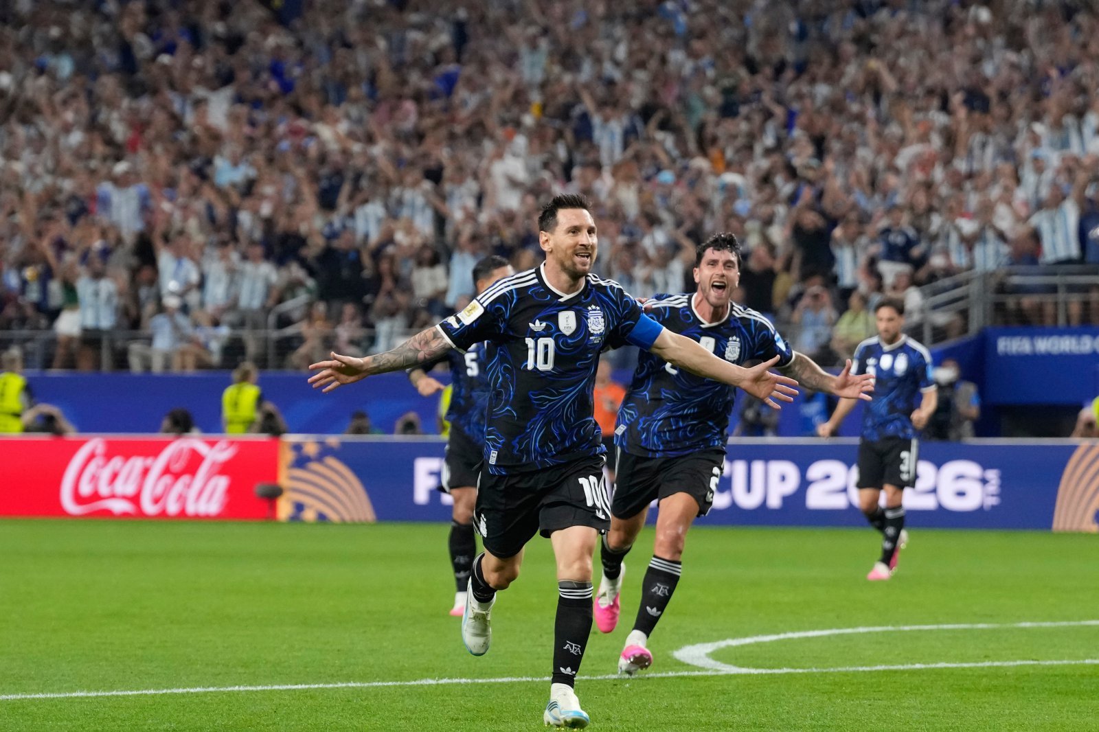 메시, 월드컵 7경기 연속골 신기록…아르헨, 요르단에 3-1 승