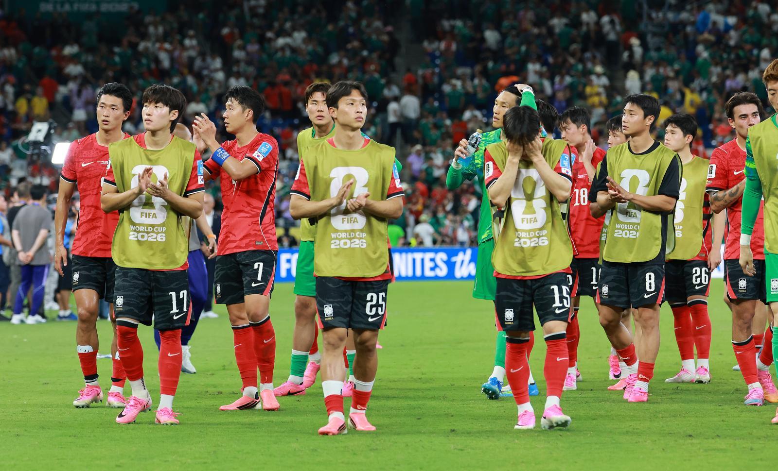 ‘32강 실패’ 韓 축구, FIFA 랭킹 32위로… 포상금 20억 8000만 원도 받는다