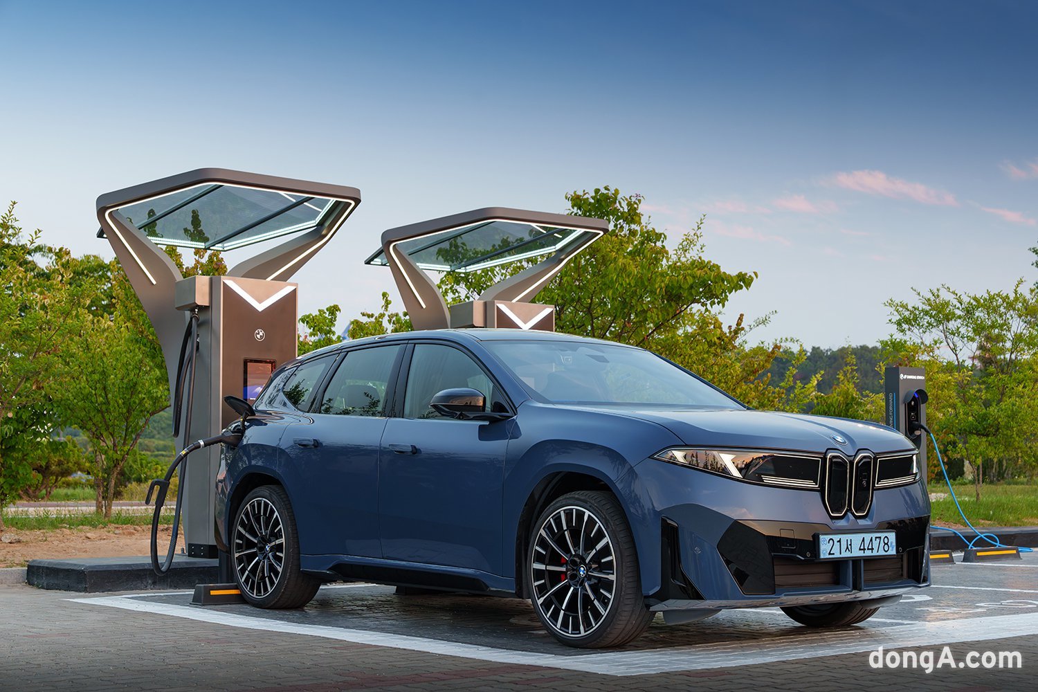 국내 첫 400kW 초급속 충전시대… BMW, 충전인프라 게임체인저 등극