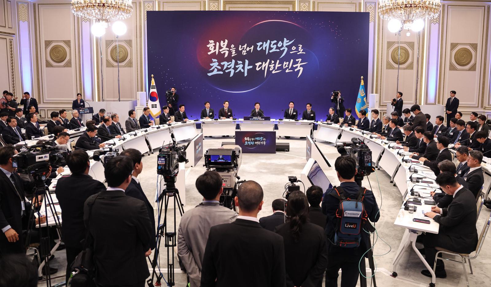 이재명 대통령이 29일 청와대 영빈관에서 열린 대한민국 대도약 3대 메가프로젝트 국민보고회에서 발언하고 있다. 2026.6.29/뉴스1