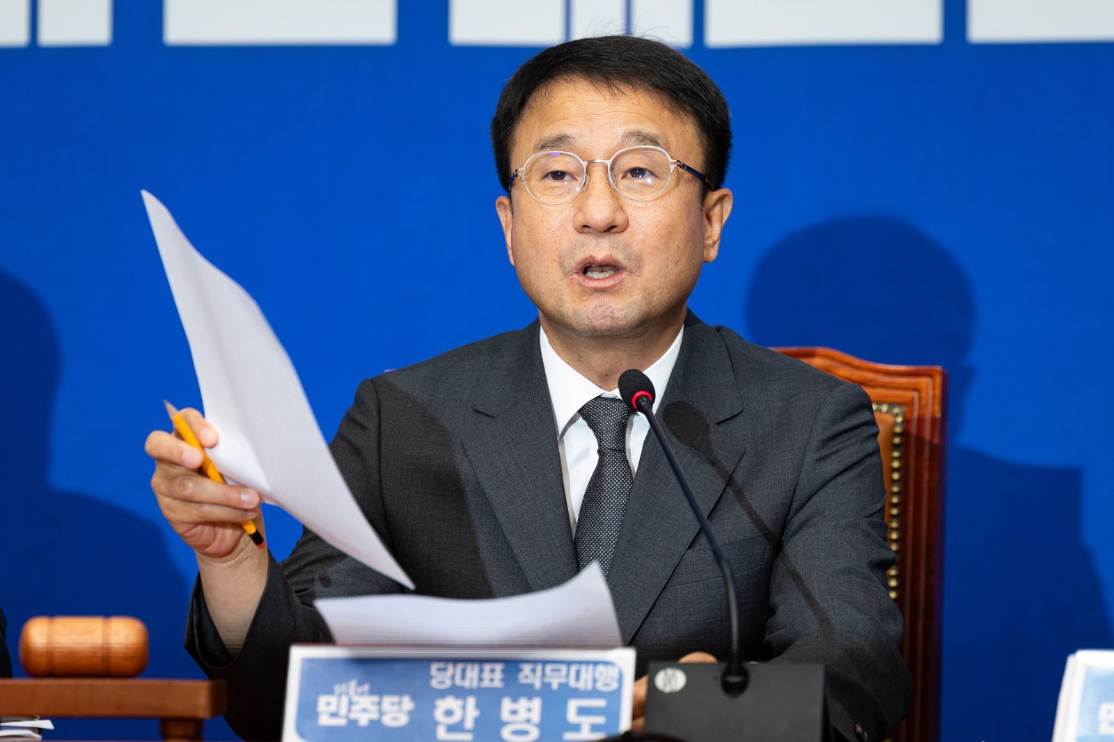 한병도 “선관위 특검 당론 추진”…정점식 “野 추천 특검 임명해야”