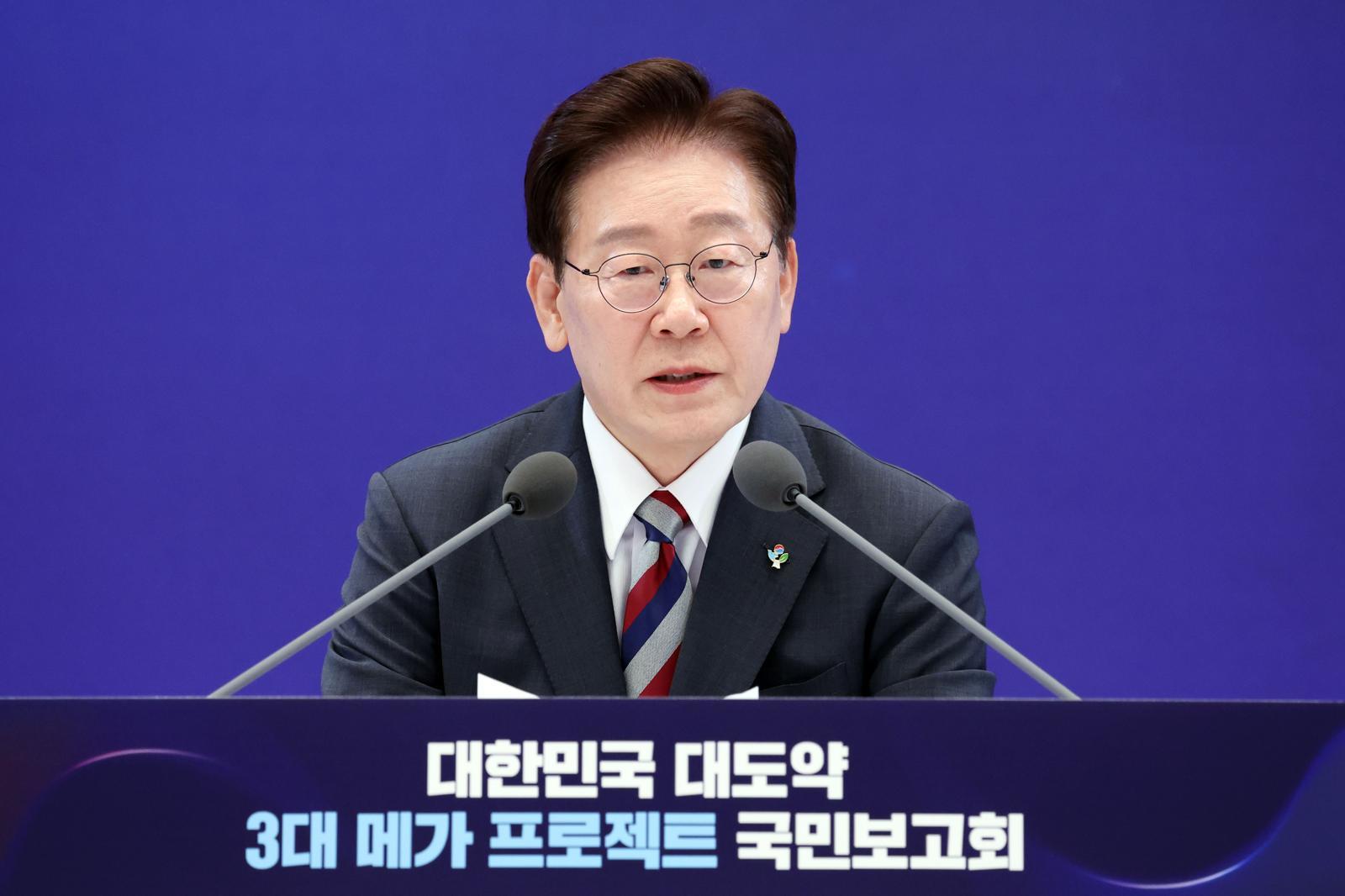 [사설]당 밖의 ‘고약한 훈수꾼’에 흔들리는 민주당