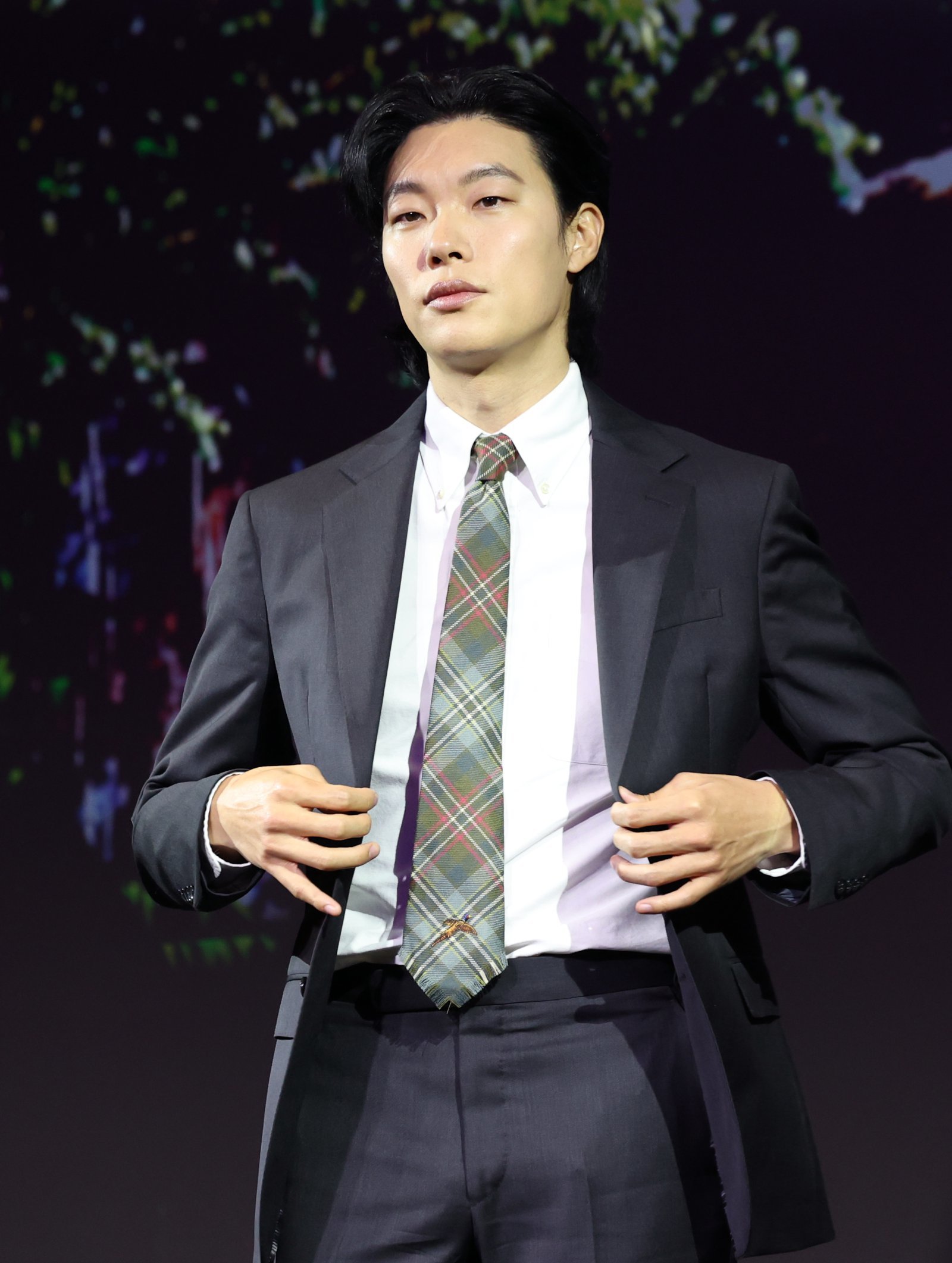 류준열, UAA 소속 1년만에 갤럭시코퍼 이적설 “정해진 것 없어”
