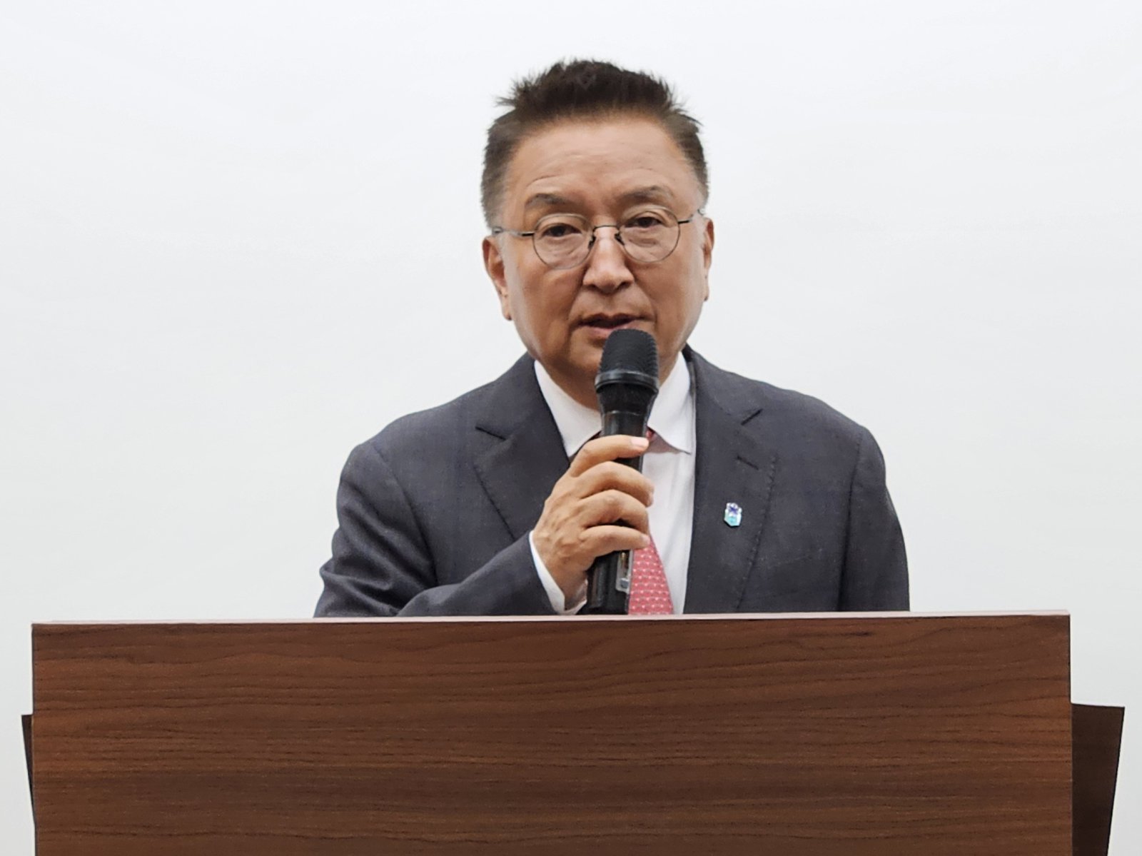공수처, 김영환 이임식 직후 압수수색…“정치 압박” 반발