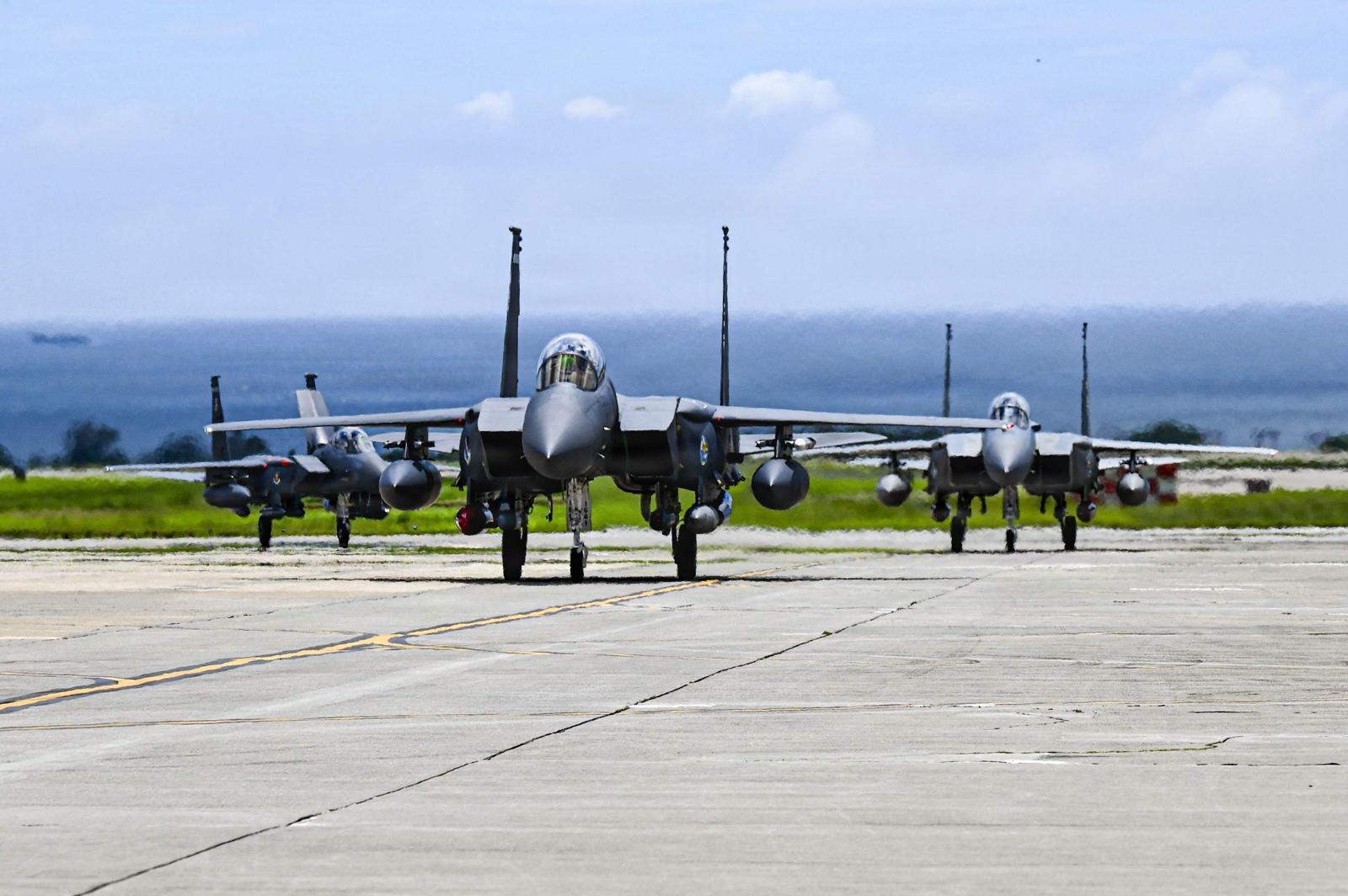 [단독]美 최신예 F-15EX 2대 日기지에…‘36대 영구배치’ 수순
