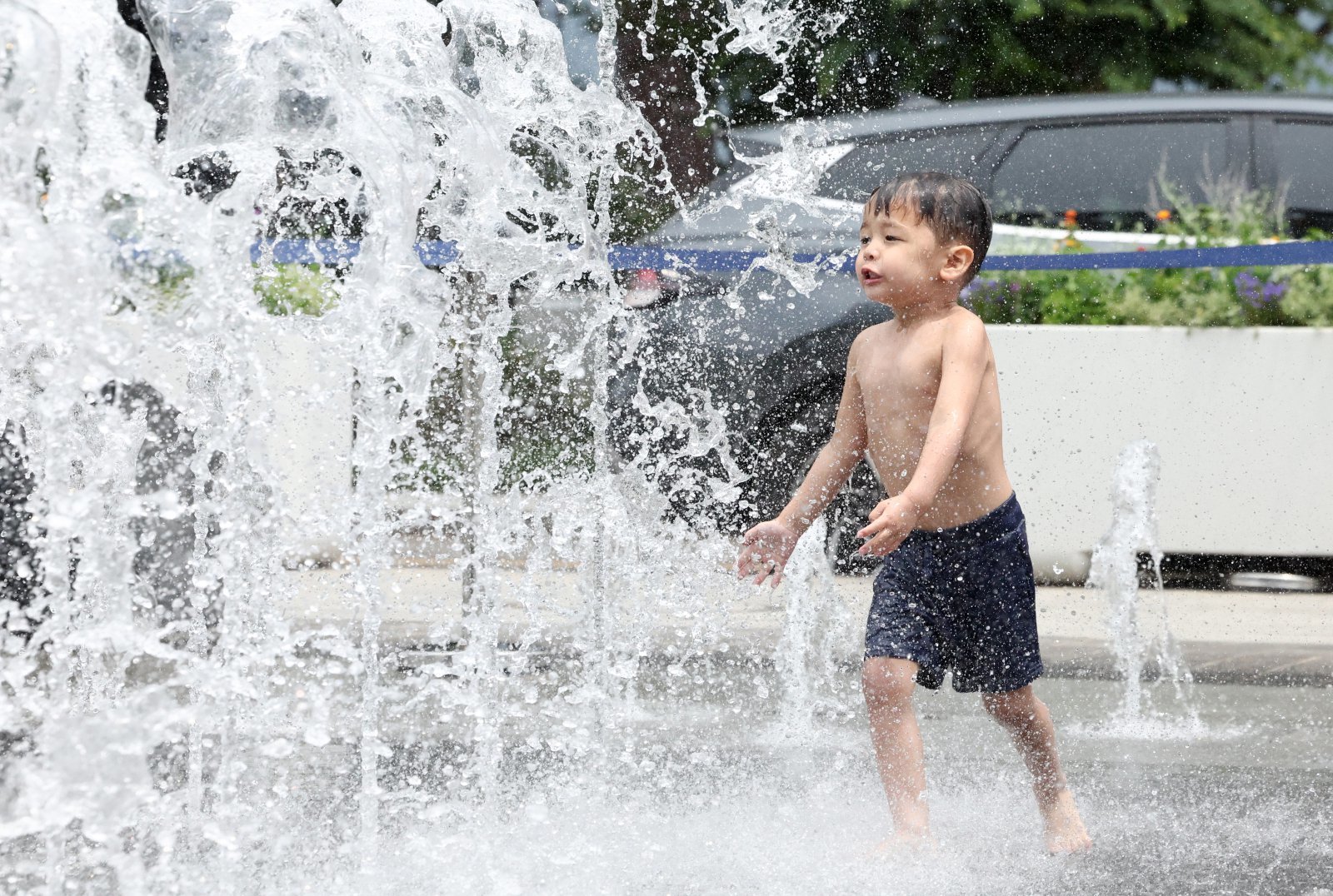 서울·춘천 한낮 33도, 제주·남부 238㎜ 폭우…7월 첫날 날씨 두동강