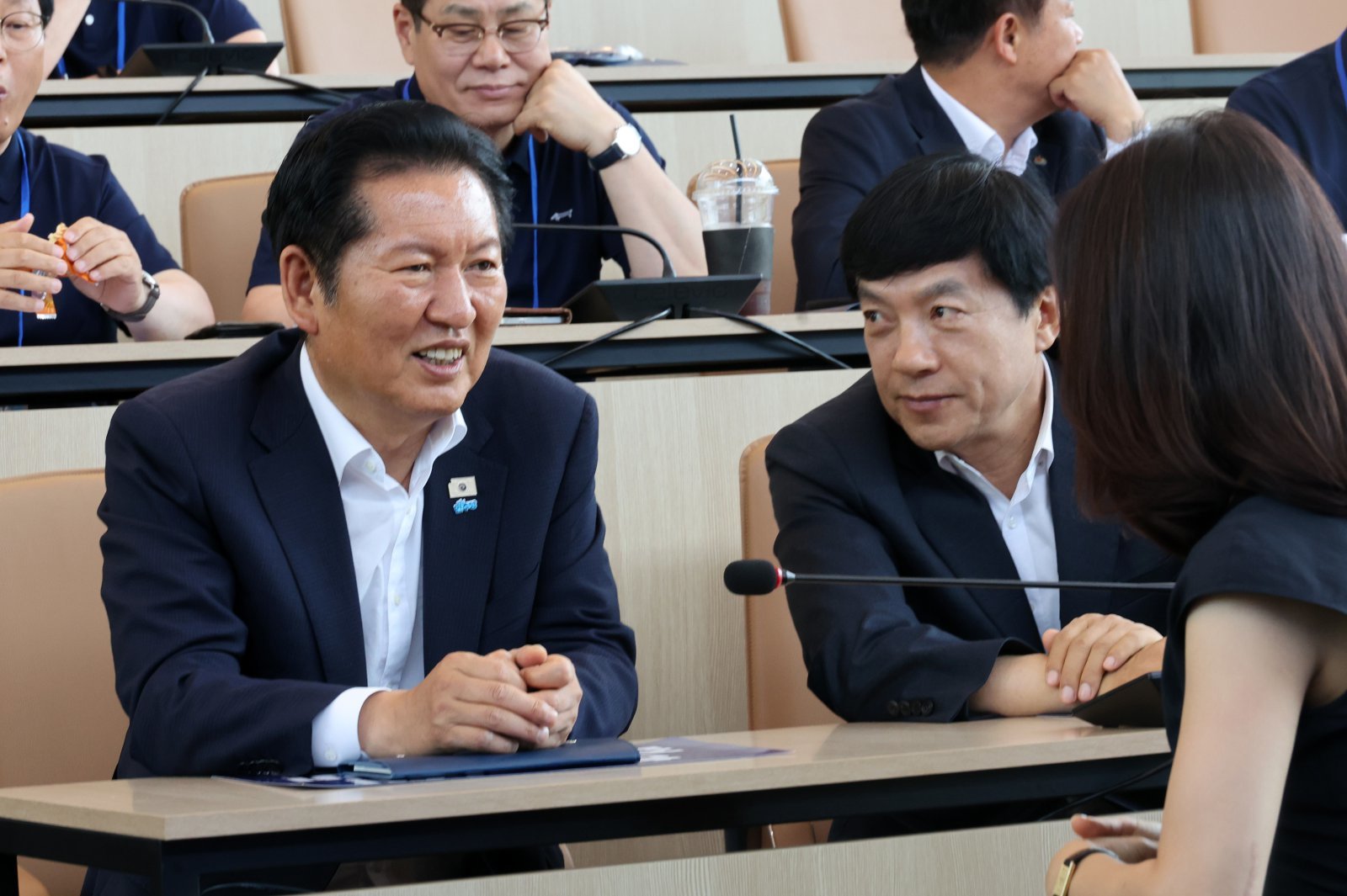 친청계 ‘1인1표제’ 또 적극 옹호…“흔드는 세력에 아연실색할 지경”