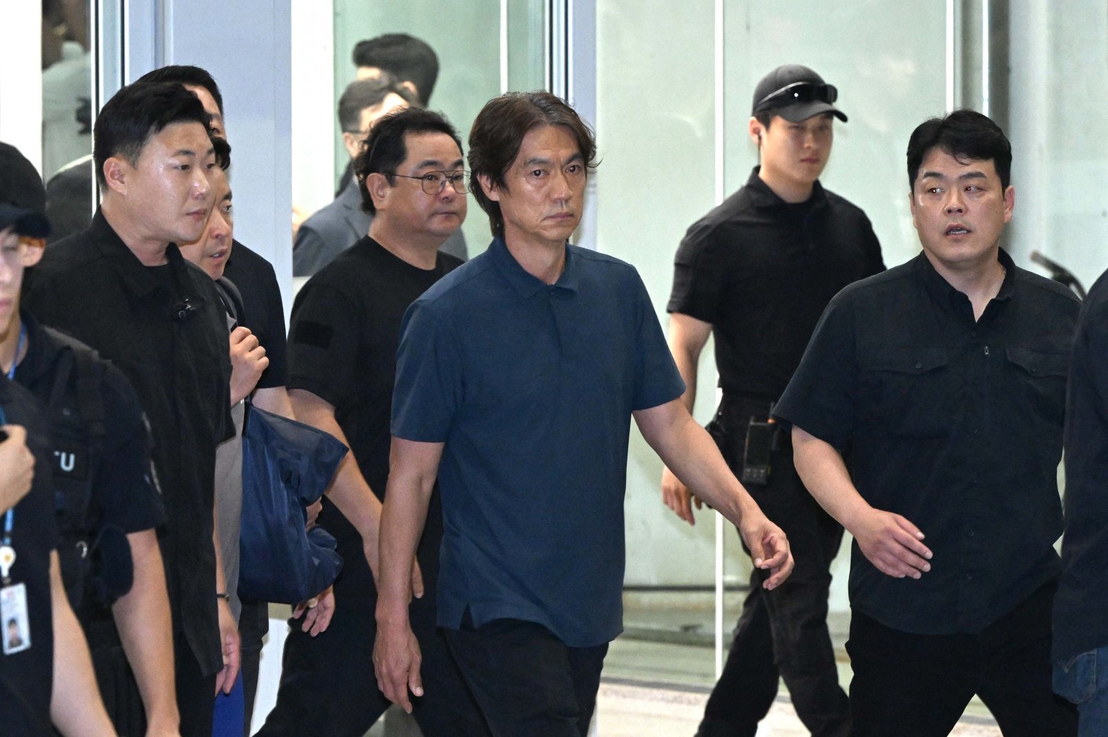 시민단체, 홍명보·정몽규 등 고발…“능력 없는데 기만해 돈 받아”