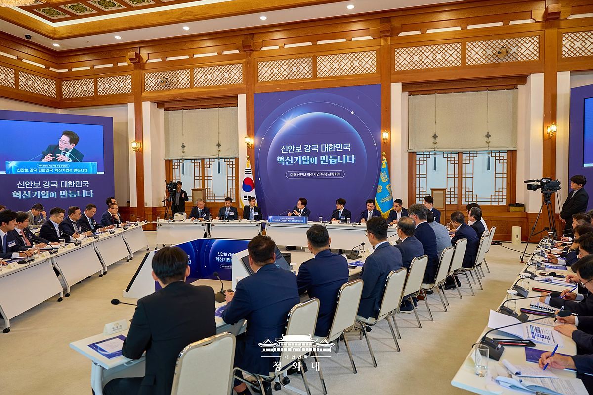 인공지능·우주항공·군집 드론…정부 ‘新안보’ 혁신기업 육성 본격화