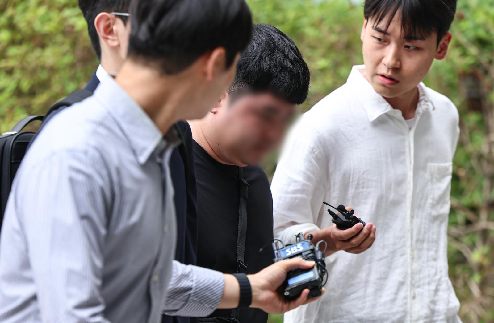 잠실 개표소서 경찰 폭행한 20대 2명 구속영장 기각