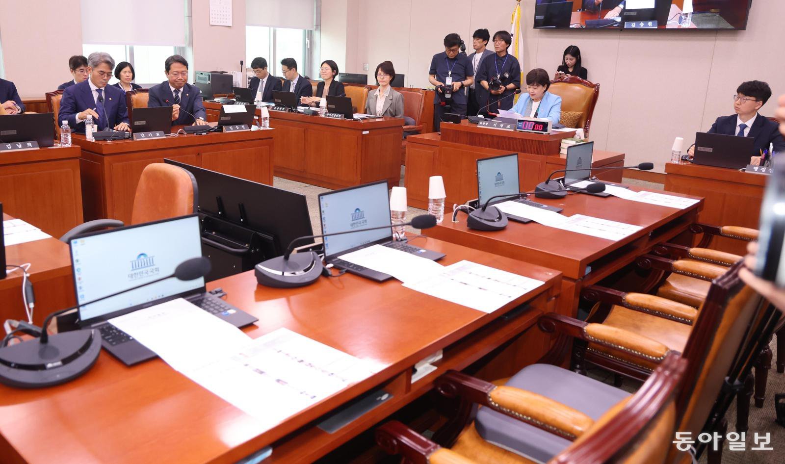 與 “보완수사권 폐지 내주 심사”… 필버 제한도 이달 착수 방침
