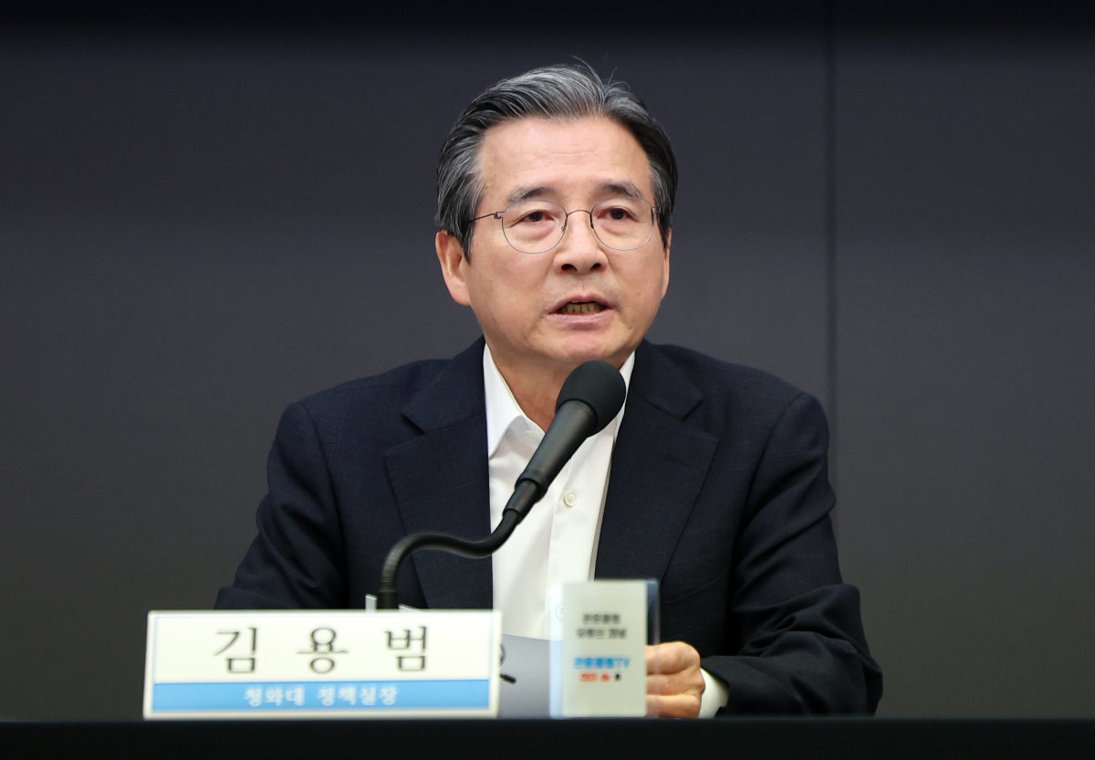김용범 청와대 정책실장이 6월 24일 관훈클럽 초청 토론회에 참석해 발언하고 있다. 뉴시스