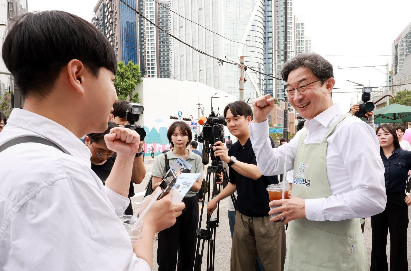 ‘청년미래적금’ 230만명 몰렸는데 예산 남는다…가입연령 확대론 솔솔