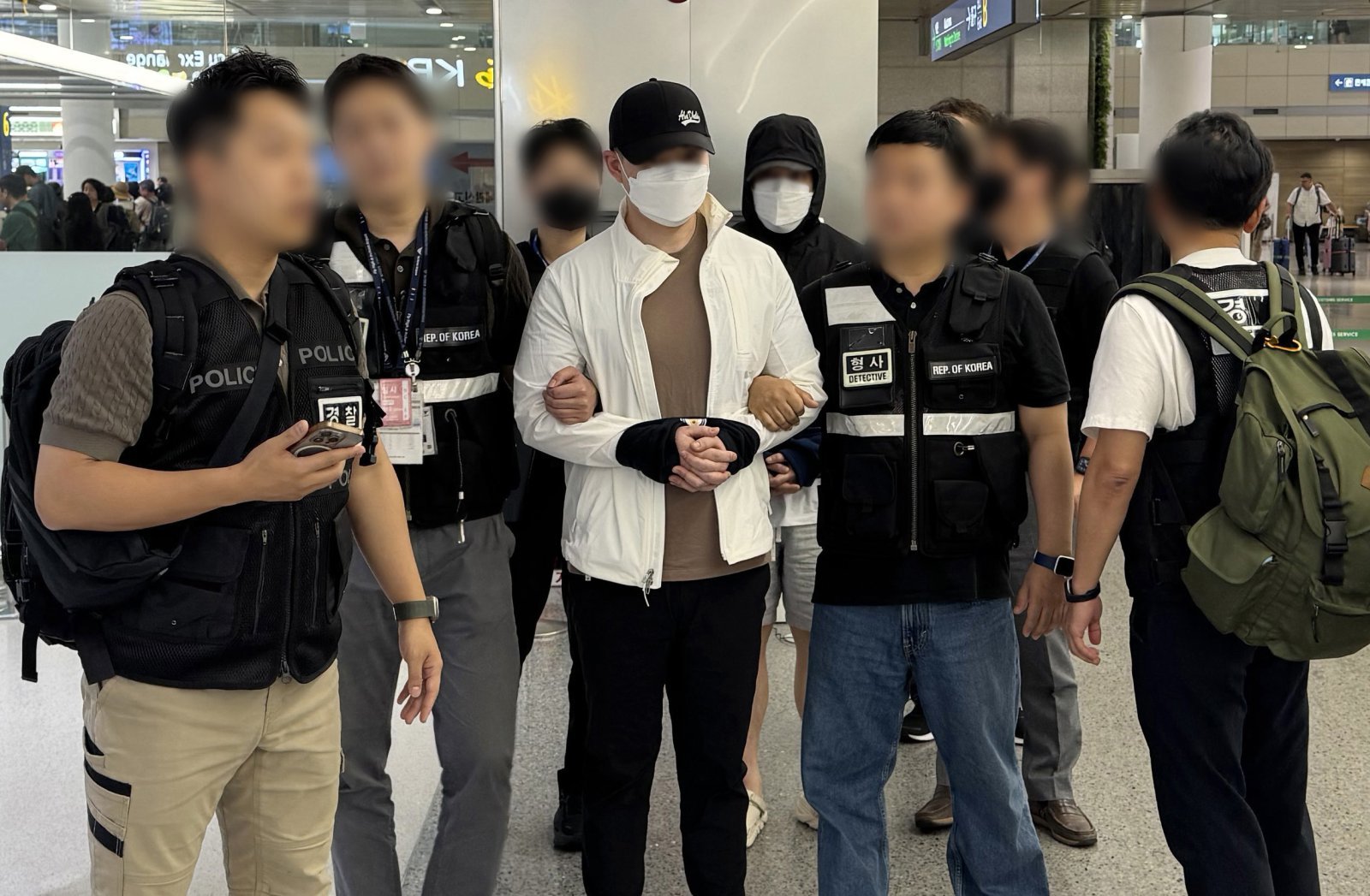 4조8000억대 도박사이트 운영자 12년만에 UAE서 검거·송환