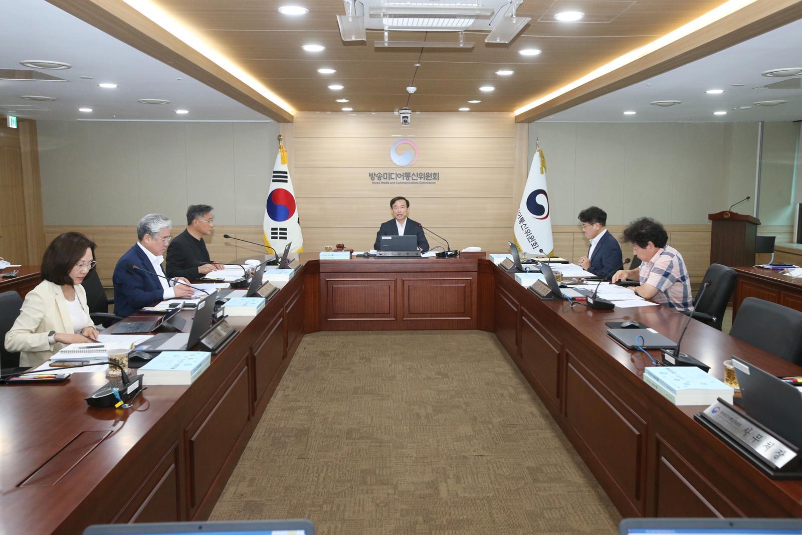 방미통위, KBS 이사에 강명현·방상훈·우형진·임재성 임명제청