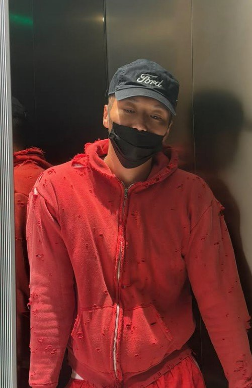 변요한, 결혼 후 첫 근황…지친 표정 눈길