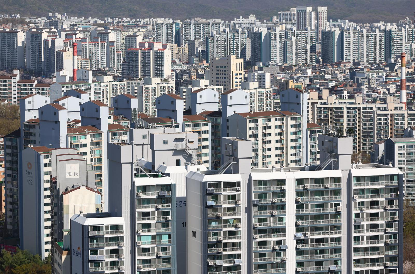 상반기 부동산 증여, 작년보다 83%↑… 6월 말 보유세 등 부과 앞두고 증여 선택