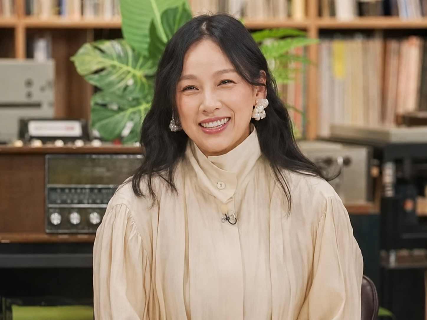 이효리 “노래마다 전 남친 떠올라”…‘해피투게더’ 첫방부터 초토화