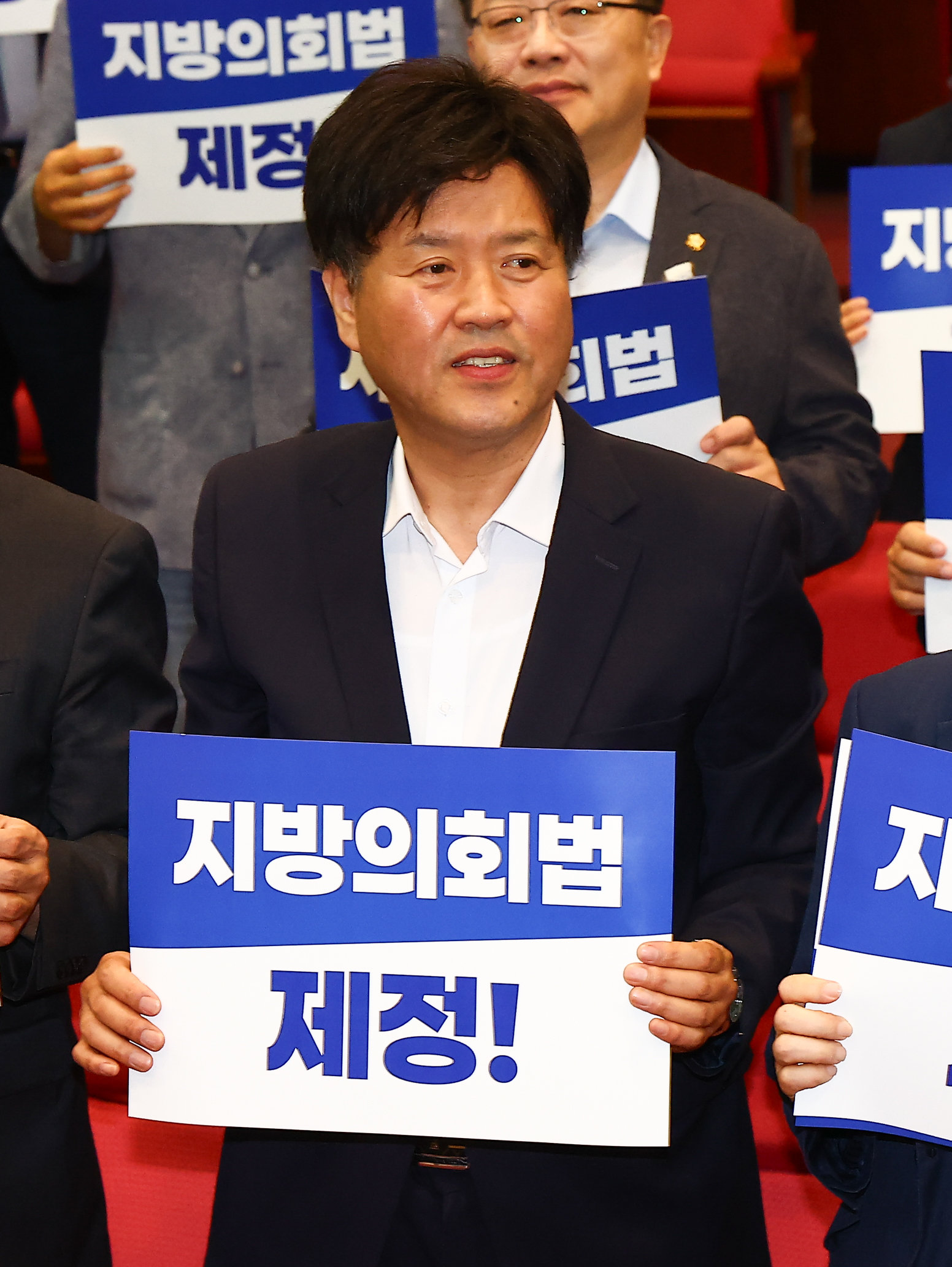 與 김용, 최고위원 출마 선언…“낡은 여의도 문법 깨고 혁신 이끌 것”