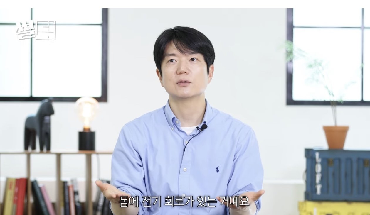 “비 피하려 정자 갔다가 날벼락”…응급의사가 전한 낙뢰 예방법