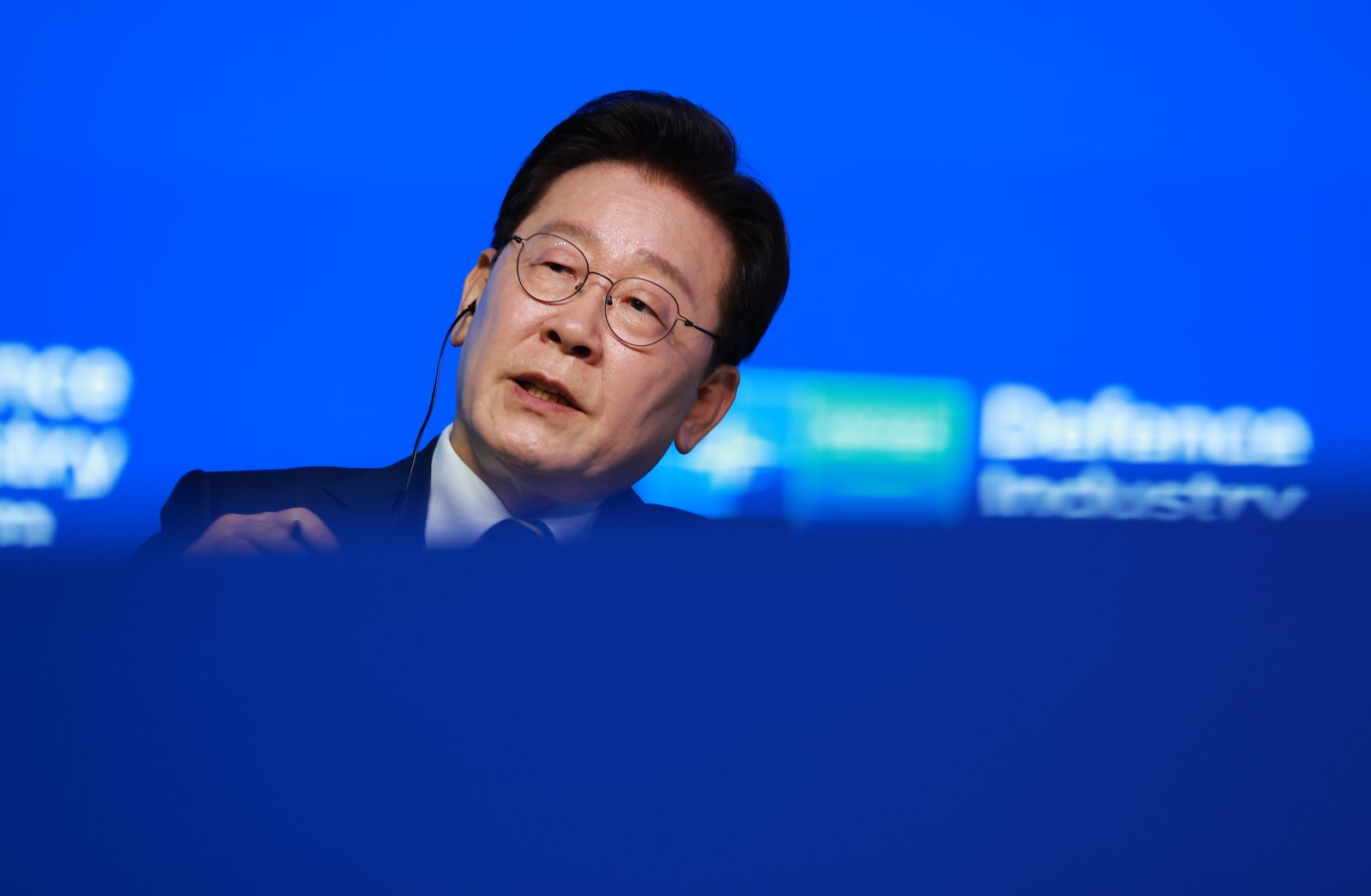 李대통령 “IMF, 韓경제성장률 2.6% 전망…‘모두의 성장’ 되도록 노력”