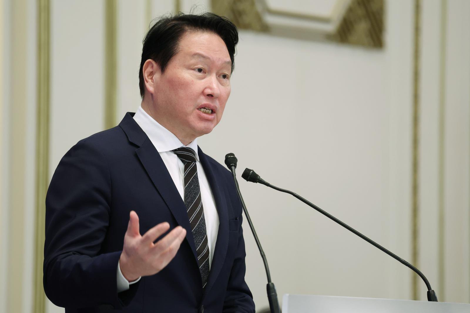 최태원, 10일 SK하이닉스 ADR 나스닥 상장 기념식 참석