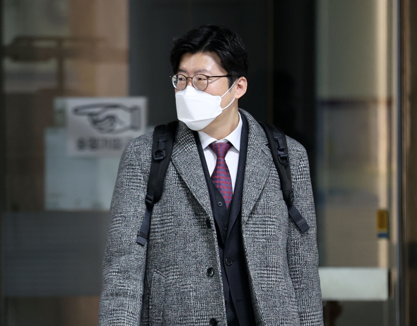 Court Upholds Dismissal of Prosecutor Lee Gyu-won for Political Activities
